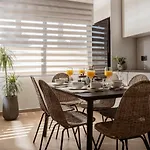 Point Ephemere Beachfront Apartamento