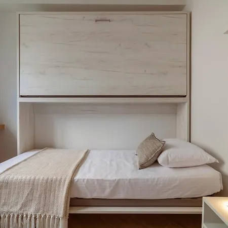 Point Ephemere Beachfront