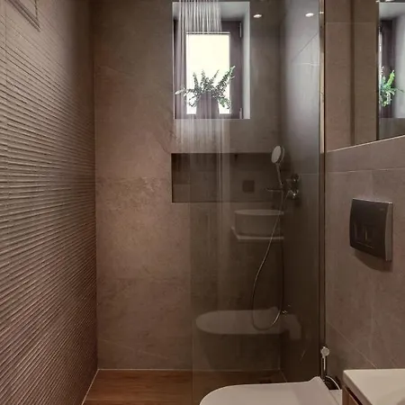 Point Ephemere Beachfront