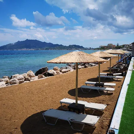 Point Ephemere Beachfront *