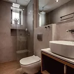 Point Ephemere Beachfront Закинтос