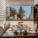 Point Ephemere Beachfront * Закинтос