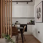 Point Ephemere Beachfront Апартаменты *