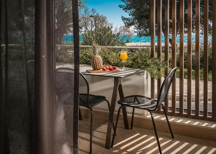 Point Ephemere Beachfront *